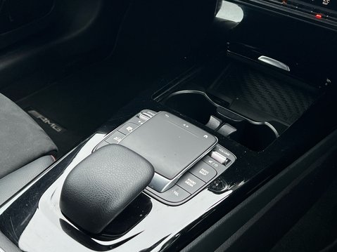 Mercedes-Benz A Class A 200 D AMG LINE PREMIUM 27