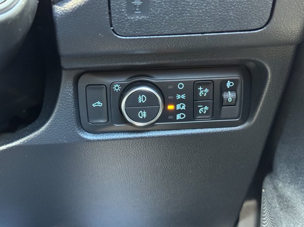 Ford Ranger Wildtrak | 2LT | AUTO | Alloys | AC | Sensors | Cruise | NO VAT | 29