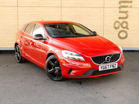 Volvo V40 T2 R-DESIGN NAV PLUS