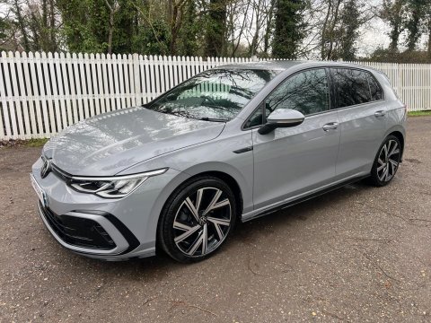 Volkswagen Golf R-LINE TDI DSG 10