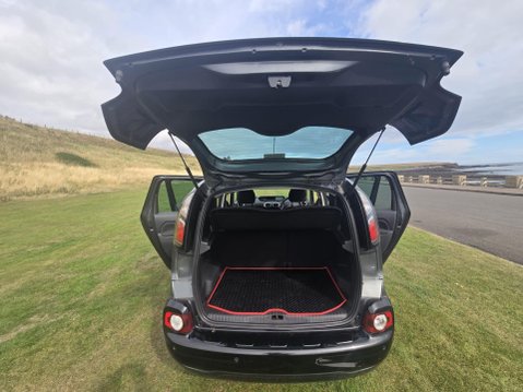 Citroen C3 Picasso 1.6 BlueHDi Platinum Euro 6 5dr 27
