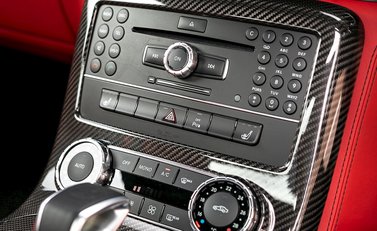 Mercedes-Benz SLS AMG 19