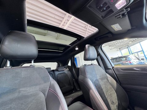 Ford Kuga 2.5 Duratec 14.4kWh ST-Line X Edition CVT Euro 6 (s/s) 5dr 33