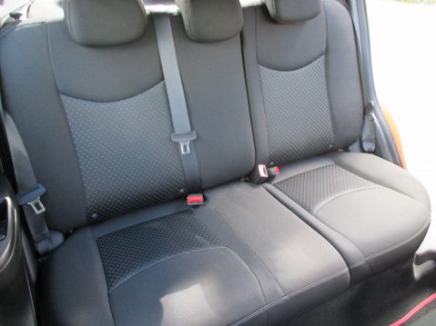 Vauxhall Viva 1.0i SE Euro 6 5dr (a/c) 27