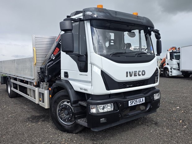 Iveco Eurocargo Eurocargo 180-280 Automatic Dropside fitted with Hiab crane 1