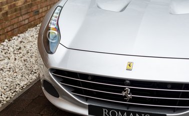 Ferrari California T 25