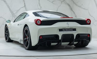 Ferrari 458 Speciale 7