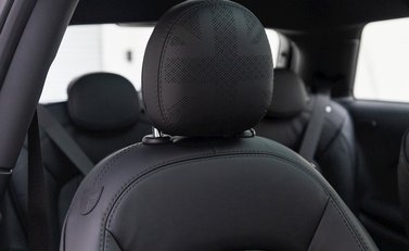 Mini Hatch Electric Level 3 11