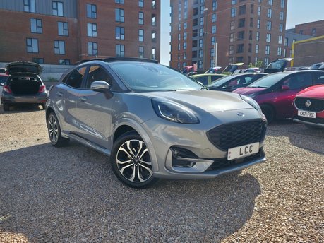 Ford Puma ST-LINE MHEV..1 FORMER KEEPER, 5 SERVICE.GLASS SUNROOF ,SAT NAV.