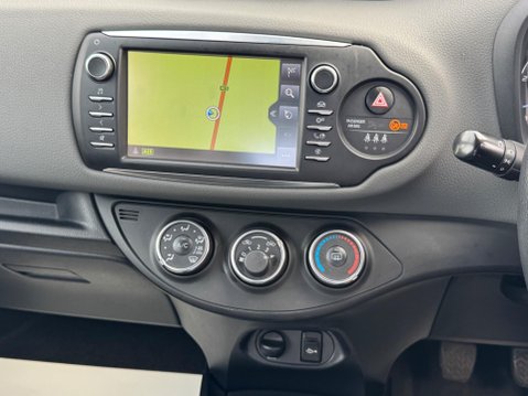 Toyota Yaris 1.5 VVT-i Icon Tech Euro 6 5dr 14