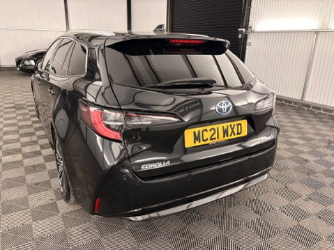 Toyota Corolla 1.8 VVT-h Excel Touring Sports CVT Euro 6 (s/s) 5dr 52