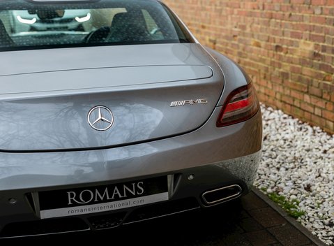 Mercedes-Benz SLS AMG 22