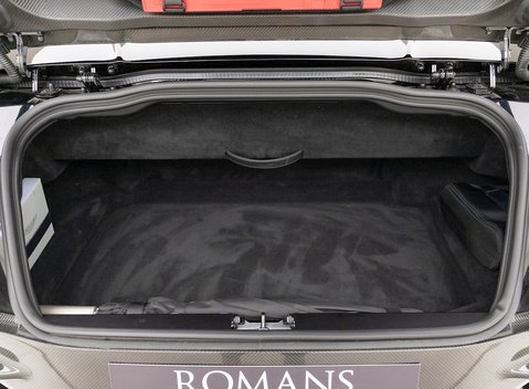 Aston Martin DBS Superleggera Volante 33