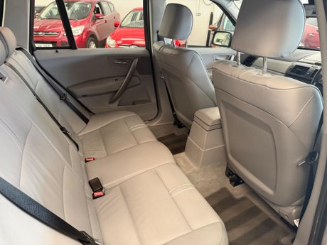 BMW X3 2.5i SE Auto 4WD Euro 3 5dr 14