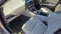 Jaguar XE 2.0d Portfolio Saloon 4dr Diesel Auto Euro 6 (s/s) (163 ps) 31
