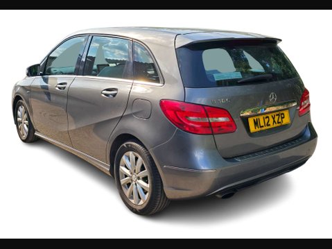 Mercedes-Benz B Class 1.6 B180 BlueEfficiency SE Auto 5dr 3
