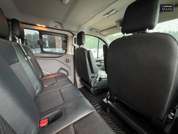 Ford Transit Custom AUTO Crew Cab SWB L1H1 320 Sport Air Con Camera Nav NO VAT SELECT 17