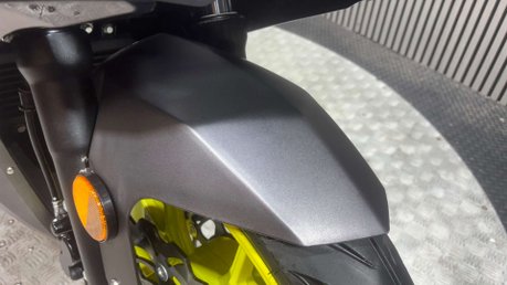 Lexmoto LXS 2023 ONLY 1K NEW MOT 125CC SPORTS BIKE LEARNER 34