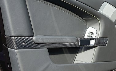 Aston Martin V12 Vantage Roadster 7