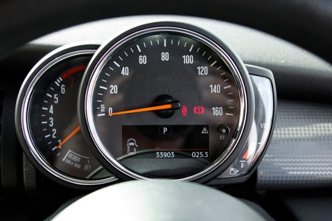 Mini Hatch COOPER CLASSIC 10