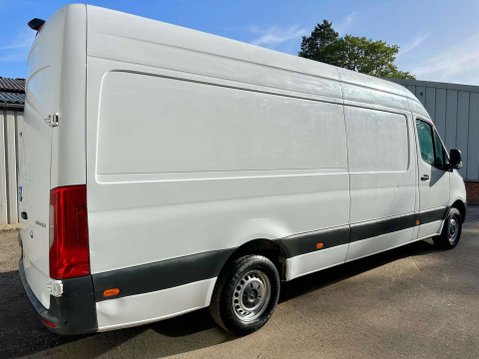 Mercedes-Benz Sprinter 2.0 315 CDI Progressive RWD L3 H2 Euro 6 (s/s) 5dr 4