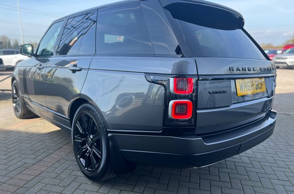 Land Rover Range Rover 3.0 SDV6 VOGUE AUTO 12