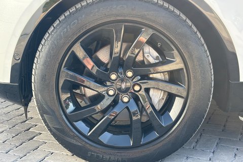 Land Rover Discovery SD6 306 Commercial HSE 36