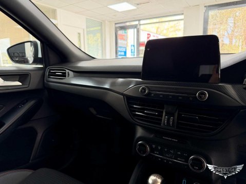 Ford Focus 1.5T EcoBoost ST-Line X Euro 6 (s/s) 5dr 30