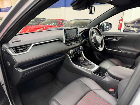 Toyota Rav4 2.5 VVT 18.1kWh Design SUV 5dr Petrol Plug-in Hybrid CVT 4WD Euro 6 (s/s) ( 37