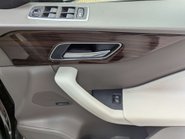 Jaguar F-Pace 2.0 F-PACE Portfolio AWD D Auto 4WD 5dr 34