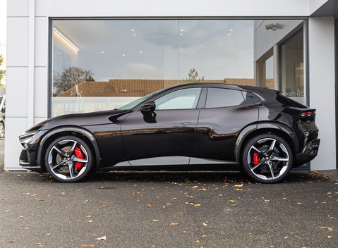 Ferrari Purosangue 3