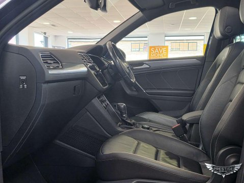 Volkswagen Tiguan 2.0 TSI R-Line DSG 4Motion Euro 6 (s/s) 5dr 81