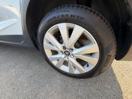 SEAT Arona TSI SE TECHNOLOGY 16