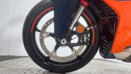KTM RC 390 2024 1K VERY CLEAN A2 READY SPORTS BIKE 390CC 8