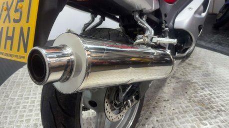 Triumph TT 2001 ONLY 9K NEW MOT 600CC INLINE 4 SPORTS BIKE 13