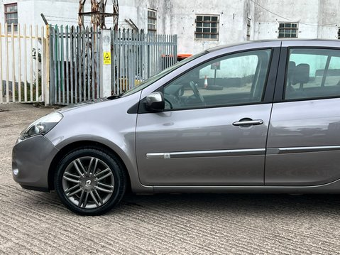 Renault Clio DYNAMIQUE TOMTOM 16V 18