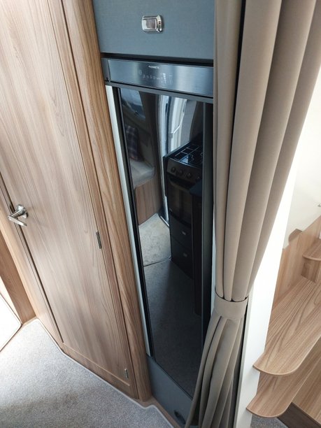 Swift Escape 694 2022 6