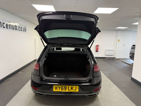 Volkswagen Golf e-Golf 5dr 40