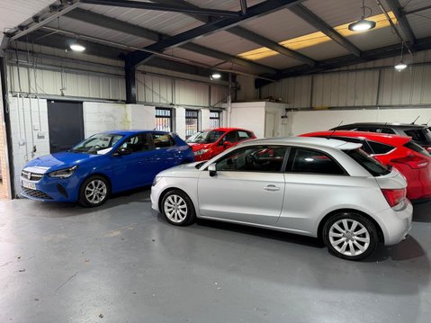 Audi A1 1.2 TFSI Sport Euro 5 (s/s) 3dr 5