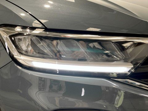 Volkswagen T-Roc 1.0 TSI Life SUV 5dr Petrol Manual Euro 6 (s/s) (110 ps) 9