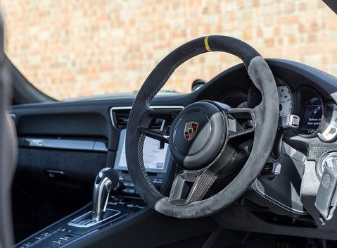 Porsche 911 GT3 RS Weissach (991.2) 11