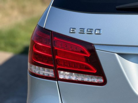 Mercedes-Benz E Class 3.0 E350 V6 BlueTEC AMG Night Edition (Premium) G-Tronic+ Euro 6 (s/s) 5dr 25