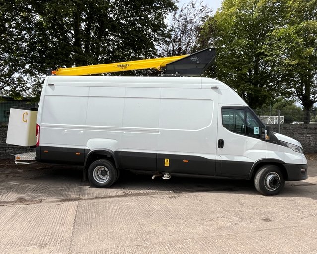 Iveco Daily 70C18 4100 c/w 140DEG VTL 2200mm access platform