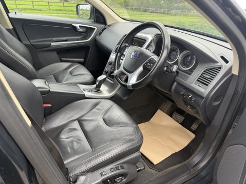 Volvo XC60 D5 SE LUX NAV AWD 10