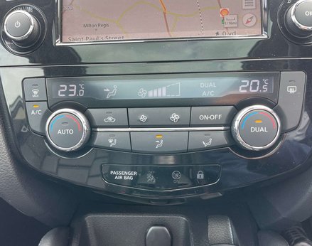 Nissan Qashqai 1.3 Qashqai N-Motion DiG-T 5dr 42