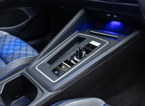 Volkswagen Golf R TSI 4MOTION 27