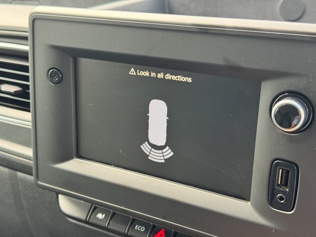 Renault Master LWB L3H2 Medium Roof Advance Lm35 Air Con Nav Sensors EURO 6 29