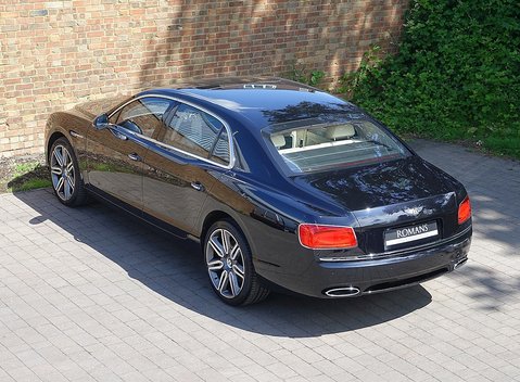 Bentley Flying Spur W12 Mulliner 11