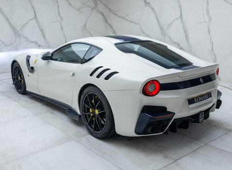 Ferrari F12 TDF 12