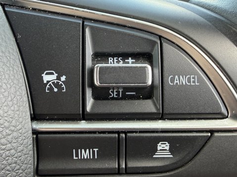 Suzuki Swift 1.2 Dualjet 83 12V Hybrid SZ-L 5dr 33
